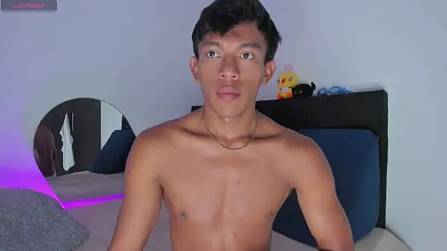 santinaughty online show from 03/31/26, 06:43