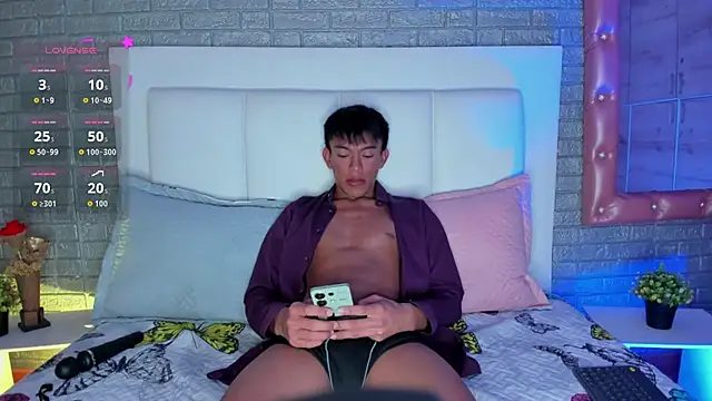 santinaughty online show from 01/11/26, 01:56