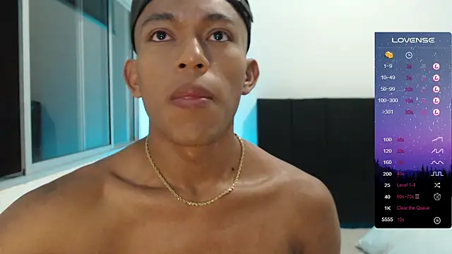 santinaughty online show from 12/03/25, 12:12