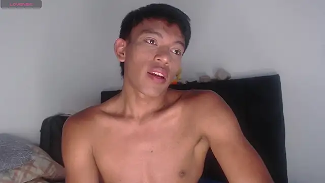 santinaughty online show from 02/25/26, 11:48