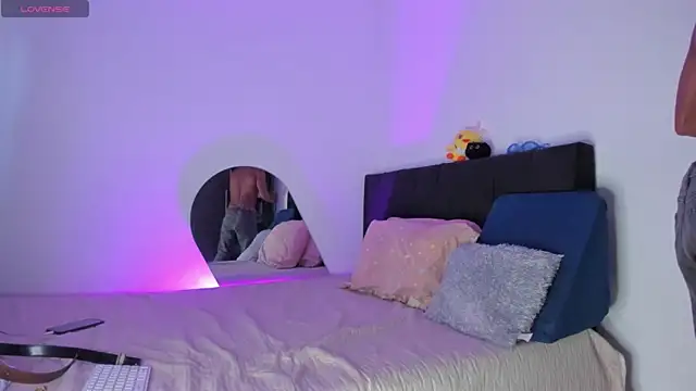 santinaughty online show from 03/27/26, 09:16