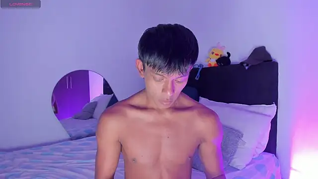 santinaughty online show from 04/06/26, 03:02