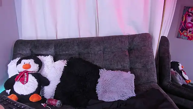 BonnieRitz online show from 11/30/25, 12:44