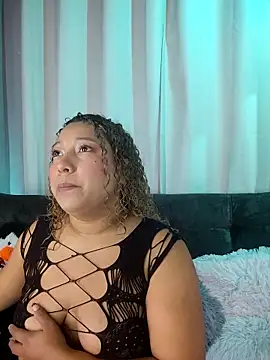 BonnieRitz online show from 12/01/25, 12:06