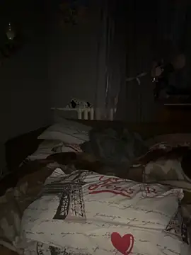 Lola kiss me online show from 11/30/25, 08:31