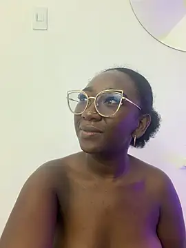Snapshot of ZahhyGrey chatting on 06/20/26, 11:32 ZahhyGrey online show from 06/20/26, 11:32