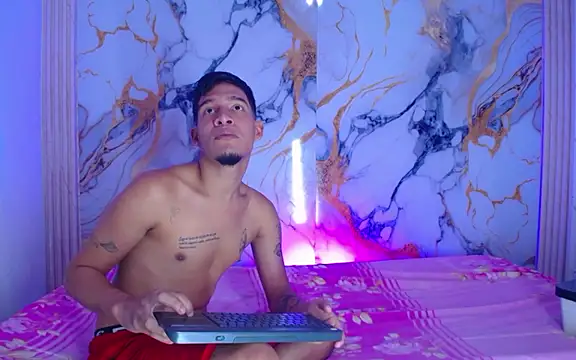 Peter boys 1 online show from 01/11/26, 03:13