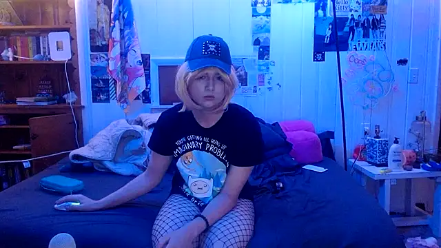 HamtaroFan online show from 11/29/25, 07:52