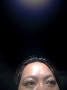 Snapshot of your_bootybabe1998 chatting on 11/29/25, 05:40 your bootybabe1998 online show from 11/29/25, 05:40