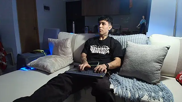 liorvante online show from 01/12/26, 01:12