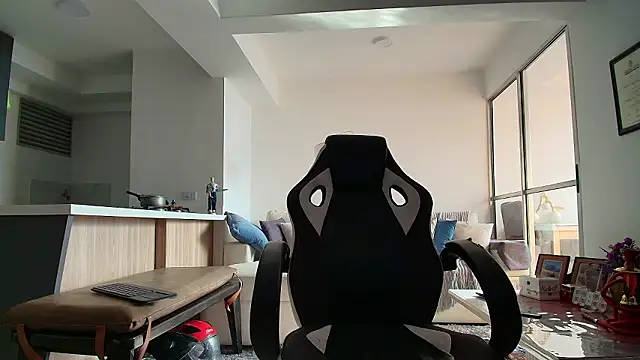 liorvante online show from 02/10/26, 01:10