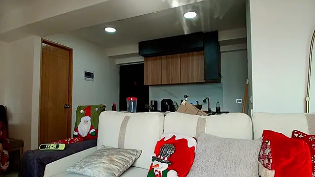 Snapshot of liorvante chatting on 12/17/25, 02:00 liorvante online show from 12/17/25, 02:00