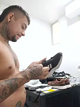 BASTIAN NICOLAS  online show from 01/14/26, 04:21