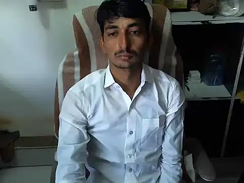 TwinklyBasket897 online show from 12/04/25, 03:49