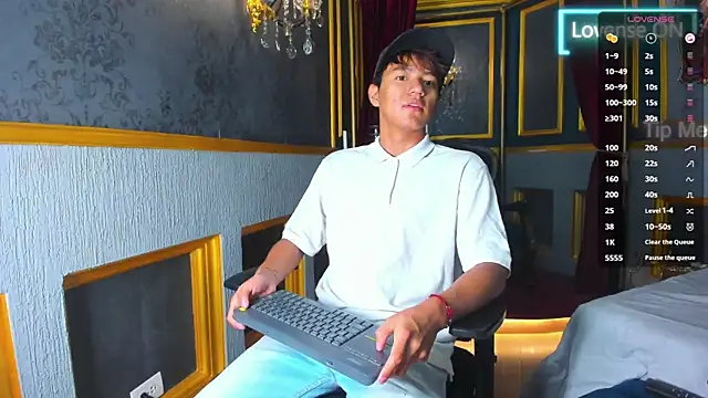 isaac grimm online show from 04/15/26, 03:12