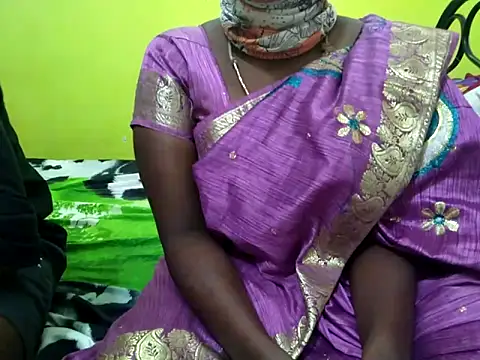 Snapshot of tamil_sumathi chatting on 06/11/26, 05:04 tamil sumathi online show from 06/11/26, 05:04