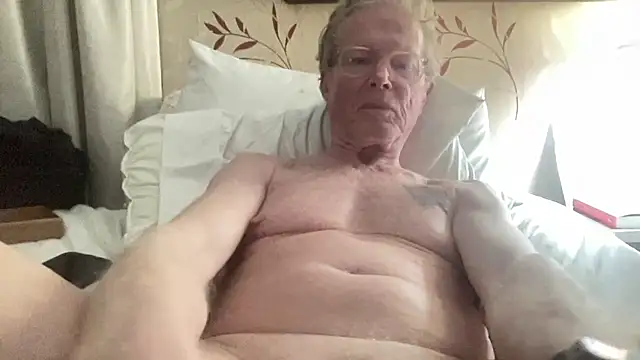 Tom03276 online show from 01/08/26, 10:49