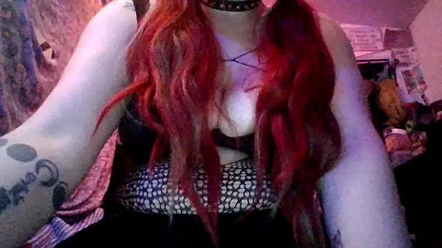 spunfoxxx online show from 12/22/25, 07:19