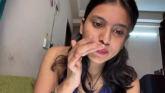 Piyyuu online show from 04/12/26, 03:37