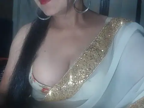 Hotronita123 online show from 02/11/26, 05:35