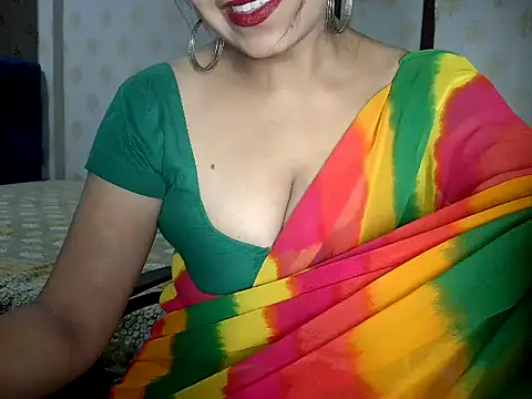 Snapshot of Hotronita123 chatting on 06/11/26, 05:10 Hotronita123 online show from 06/11/26, 05:10