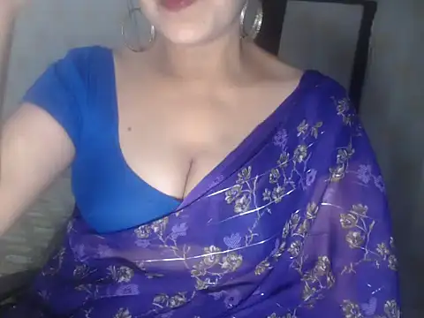 Hotronita123 online show from 05/04/26, 05:27