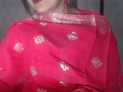 Hotronita123 online show from 01/14/26, 04:32