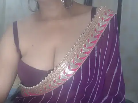 Hotronita123 online show from 03/12/26, 05:24