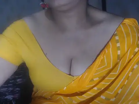 Hotronita123 online show from 12/18/25, 05:34