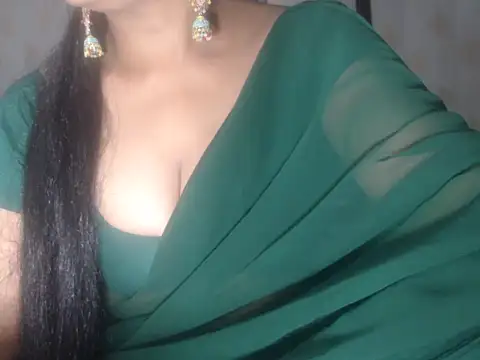 Hotronita123 online show from 12/17/25, 05:29