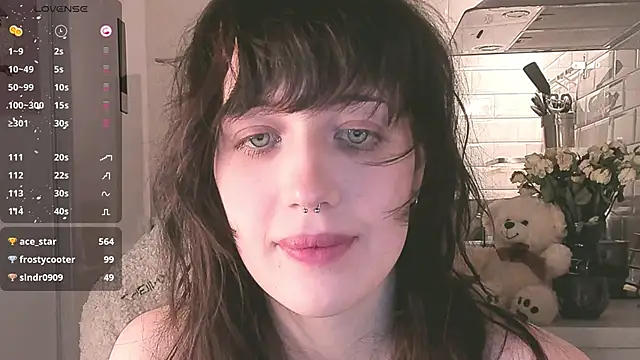 MePretty online show from 12/19/24, 02:01