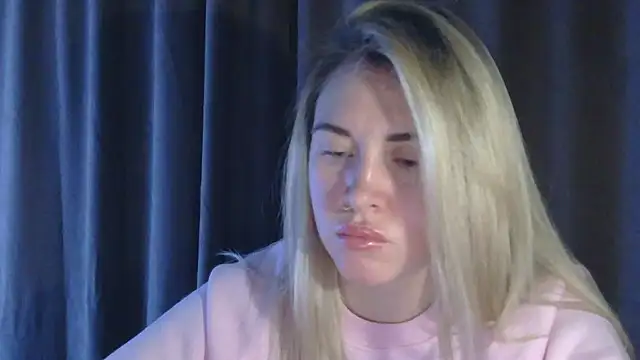 Snapshot of Nika_Diva chatting on 01/12/26, 03:08 Nika Diva online show from 01/12/26, 03:08