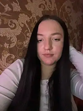 Snapshot of DianazLove1 chatting on 02/25/26, 04:07 DianazLove1 online show from 02/25/26, 04:07