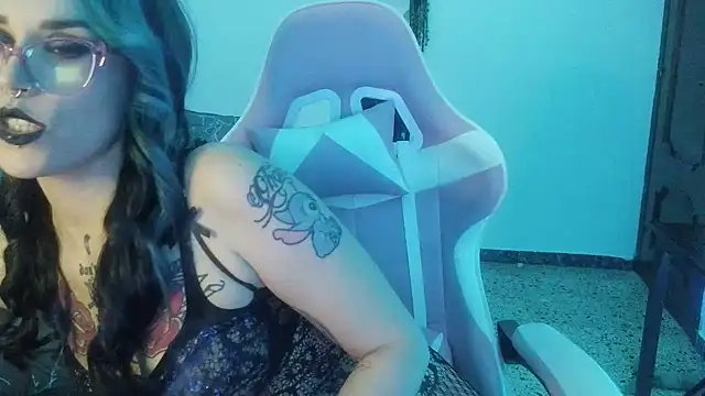 blackrose1997 online show from 04/01/26, 01:01