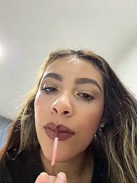 Julieta-8 online show from 11/30/25, 11:49