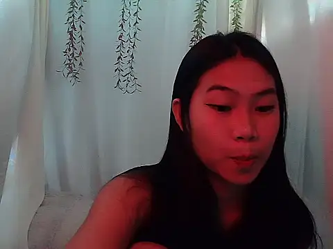 Allysonxx05 online show from 12/18/25, 12:49