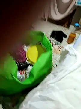 Snapshot of Cuchurus1216 chatting on 04/14/26, 12:21 Cuchurus1216 online show from 04/14/26, 12:21