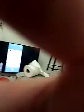 Snapshot of Cuchurus1216 chatting on 03/03/26, 03:30 Cuchurus1216 online show from 03/03/26, 03:30