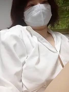 miniiceyya online show from 03/23/26, 02:39