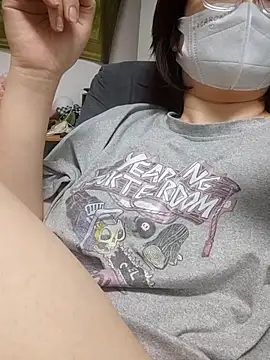 miniiceyya online show from 03/30/26, 04:19