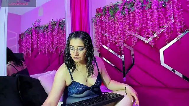 Alexa Sanz online show from 03/24/26, 08:09