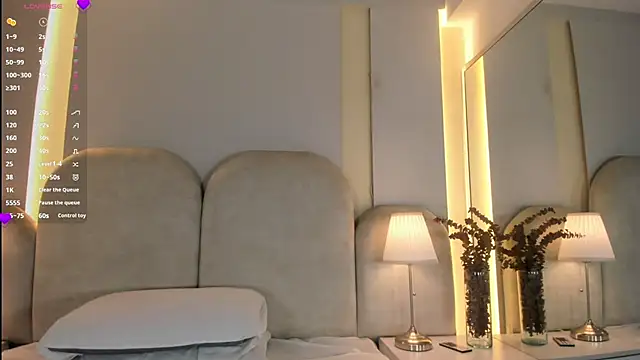 Snapshot of Alicia_Monroe_ chatting on 06/27/26, 12:00 Alicia Monroe online show from 06/27/26, 12:00