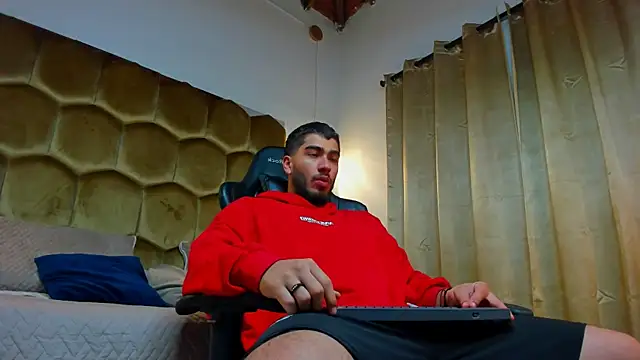 Franco banderas online show from 02/24/26, 09:54