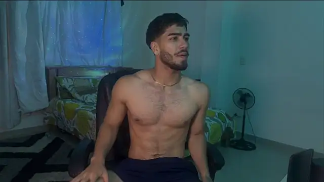 Franco banderas online show from 03/31/26, 02:41