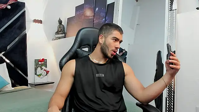 Franco banderas online show from 12/05/25, 12:48