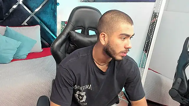 Franco banderas online show from 12/19/25, 05:26