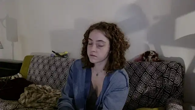 DeliaBlew online show from 12/01/25, 01:56