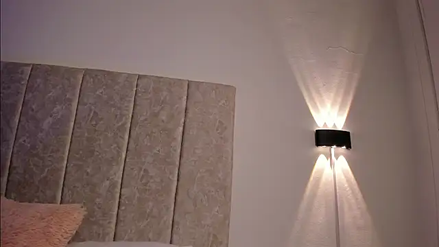 Scarlett Lee1 online show from 04/15/26, 07:58