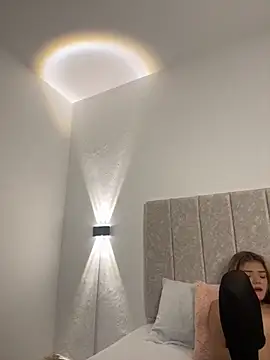 Snapshot of Scarlett_Lee1 chatting on 12/03/25, 12:59 Scarlett Lee1 online show from 12/03/25, 12:59