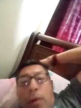 JRAdams23 online show from 12/20/25, 03:48